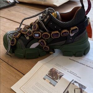 Gucci flashtrek sega green size 34.5 Sneaker. NWT NEVER WORN